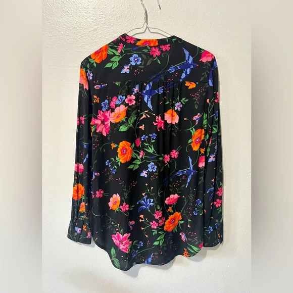 Old Navy NWT Floral Button-Down Blouse - XS - Picture 3 of 5